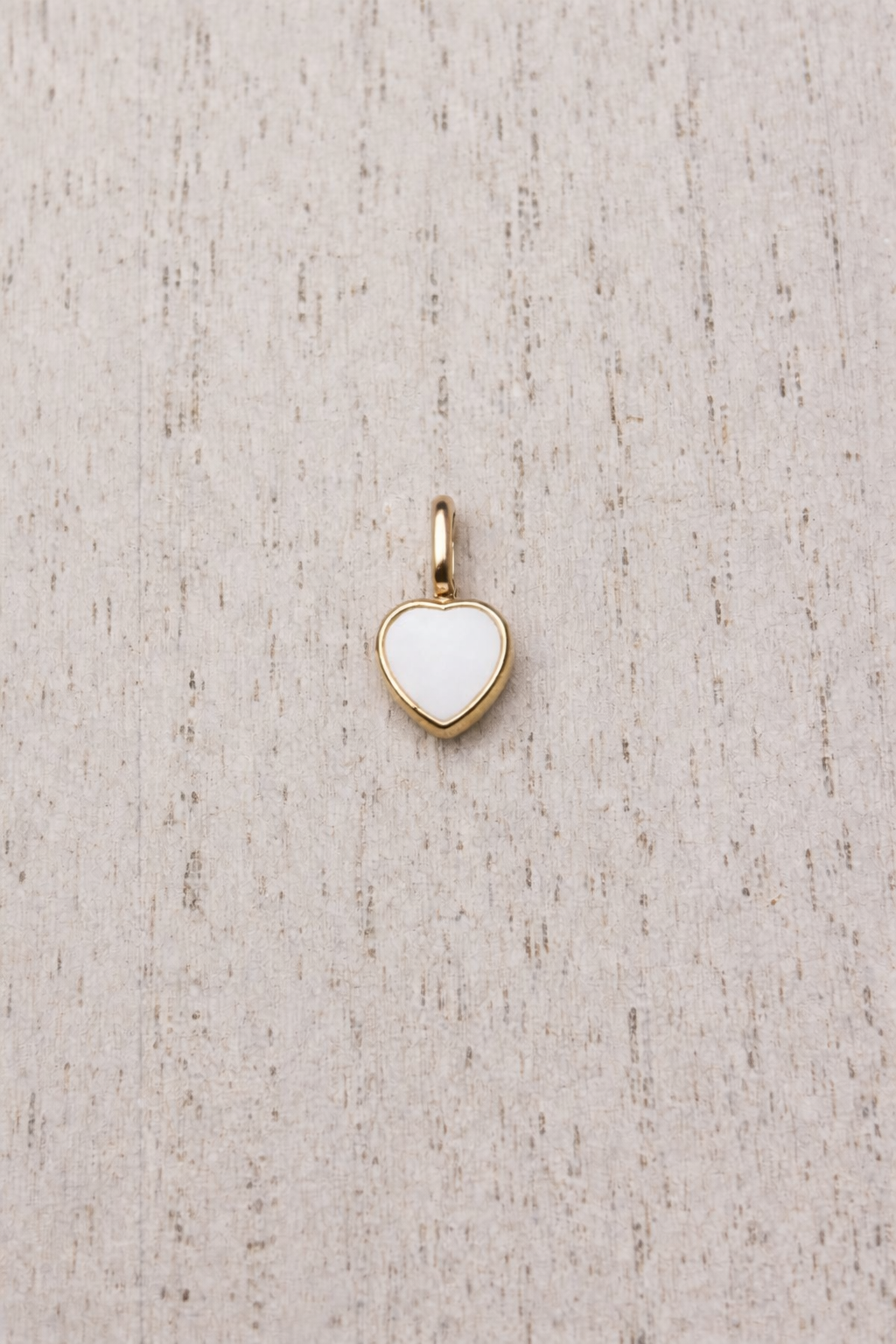 Pendentif Mars de forme coeur en Or Jaune, pierre blanche