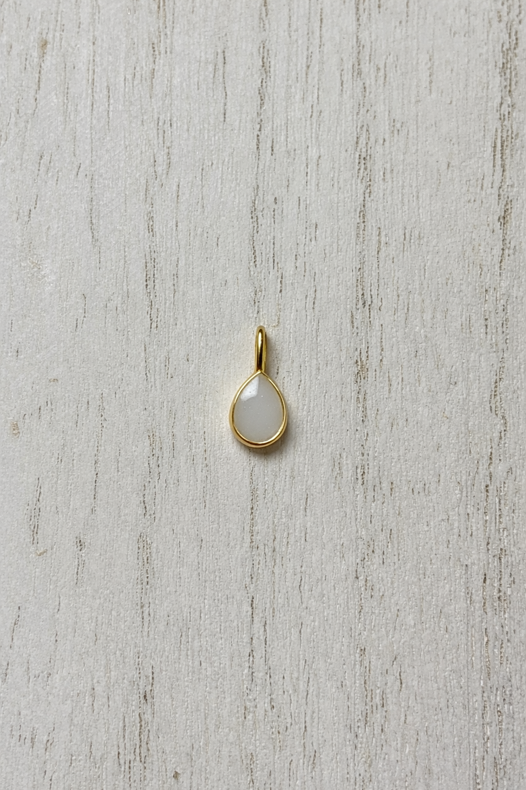 Pendentif Mars de forme poire en Or Jaune, pierre naturelle