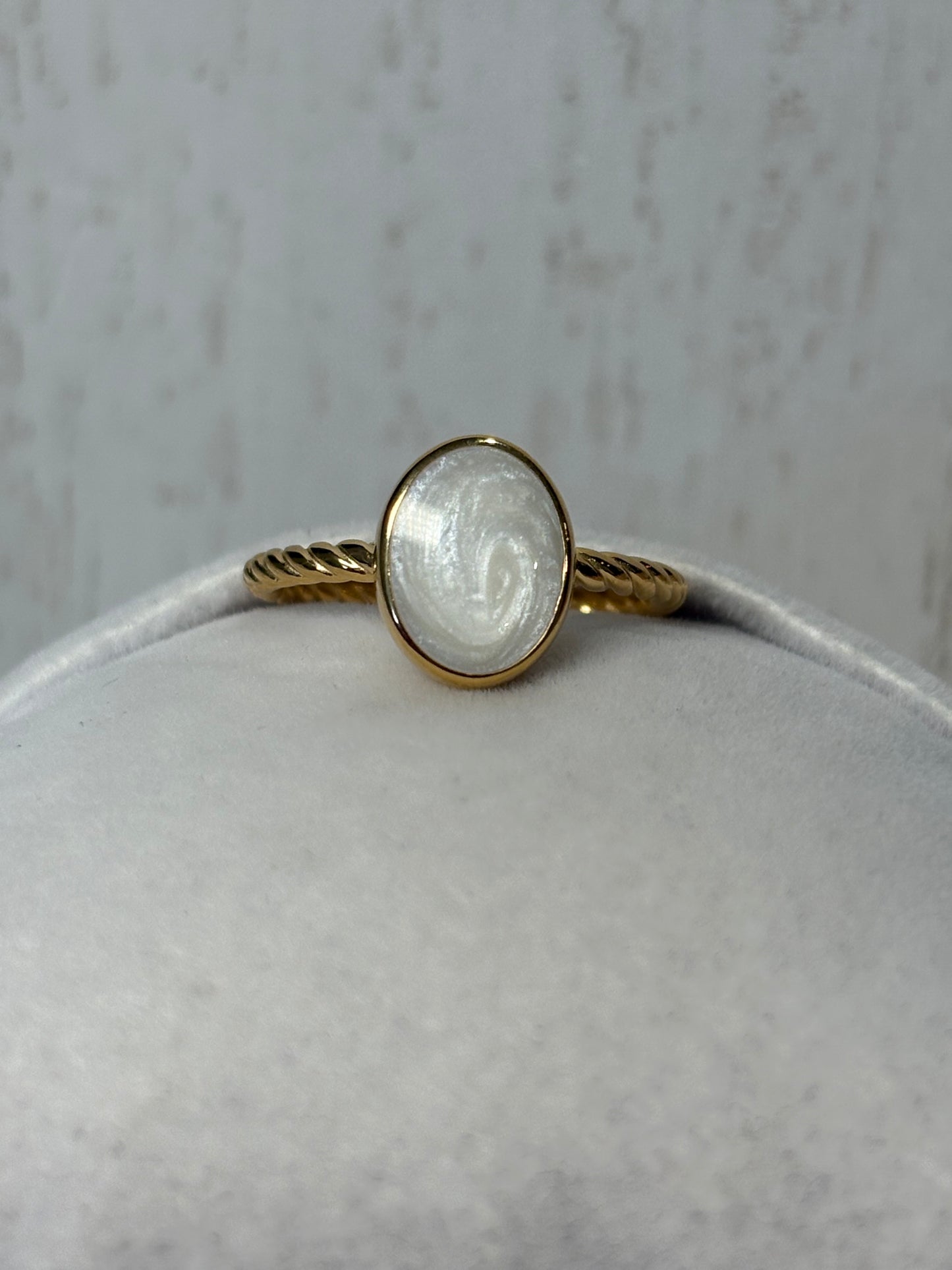 Apodis vermeil jaune, pierre perlée