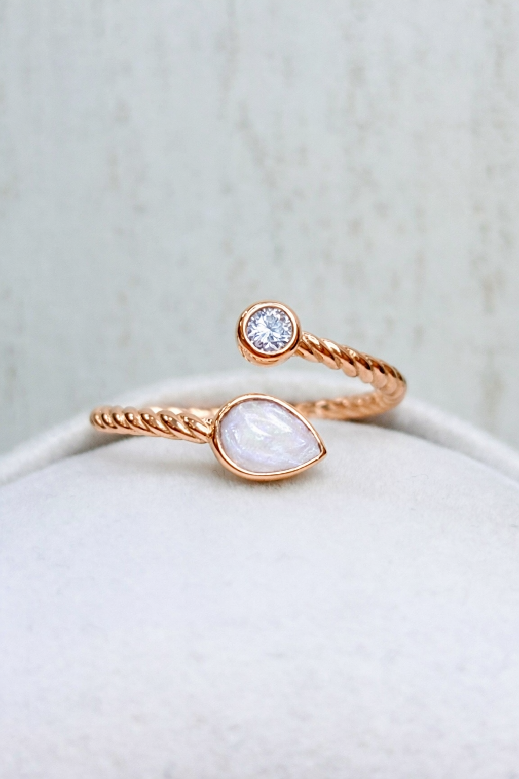 Bague Lyra Or Rose, pierre perlée