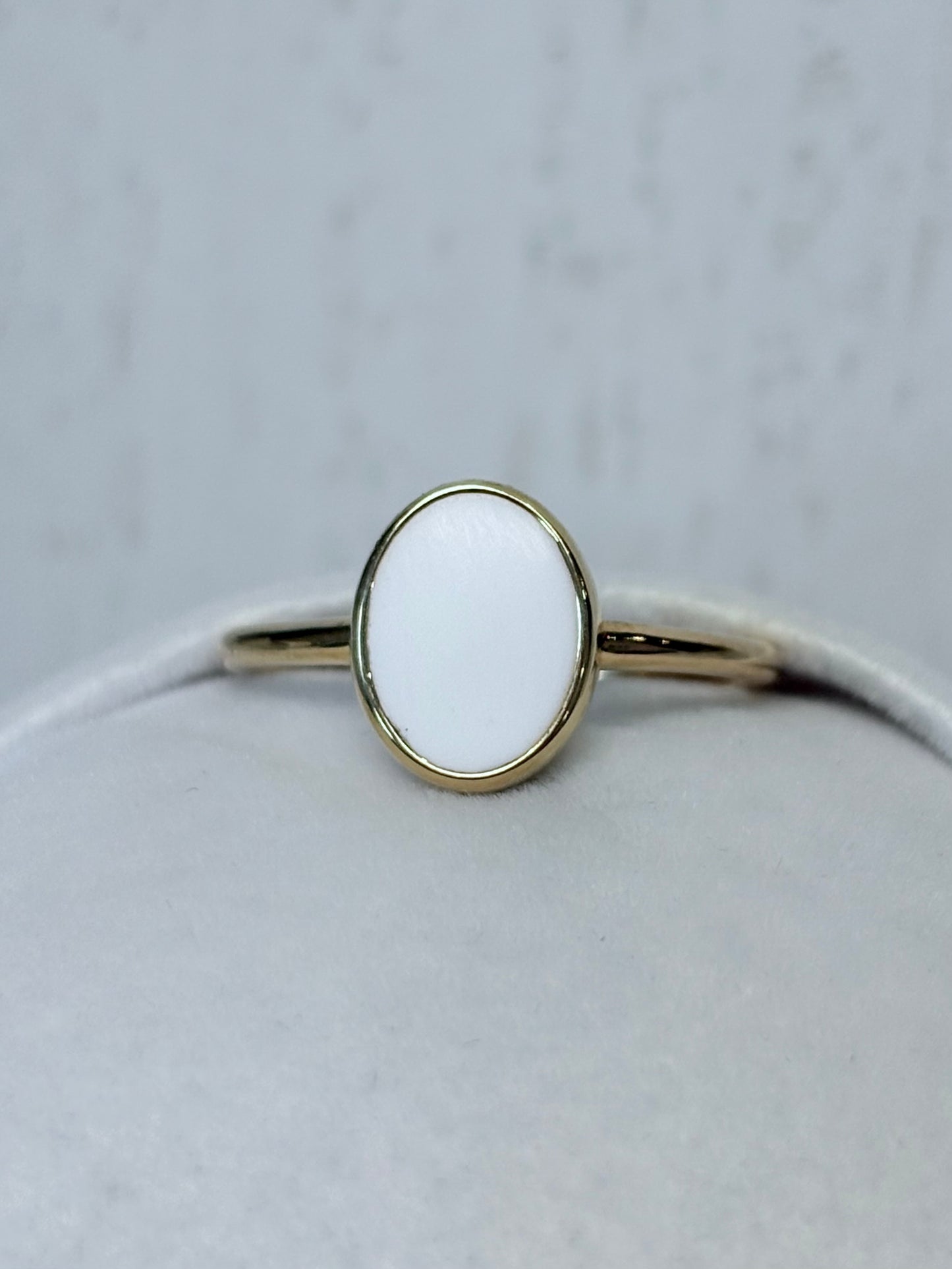 Apodis Or jaune, pierre blanche