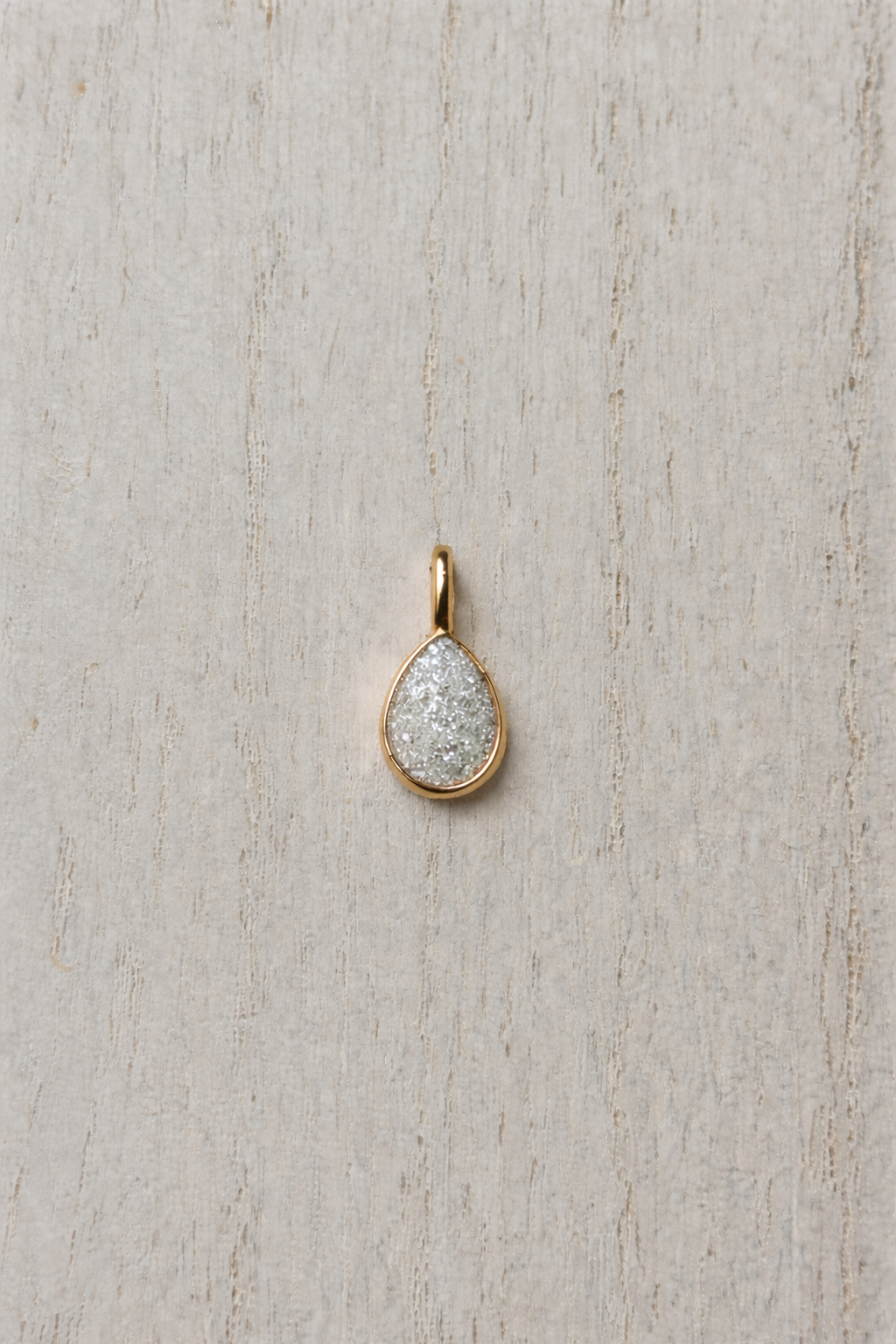 Pear Mars Pendant in Yellow Gold with sparkling stone