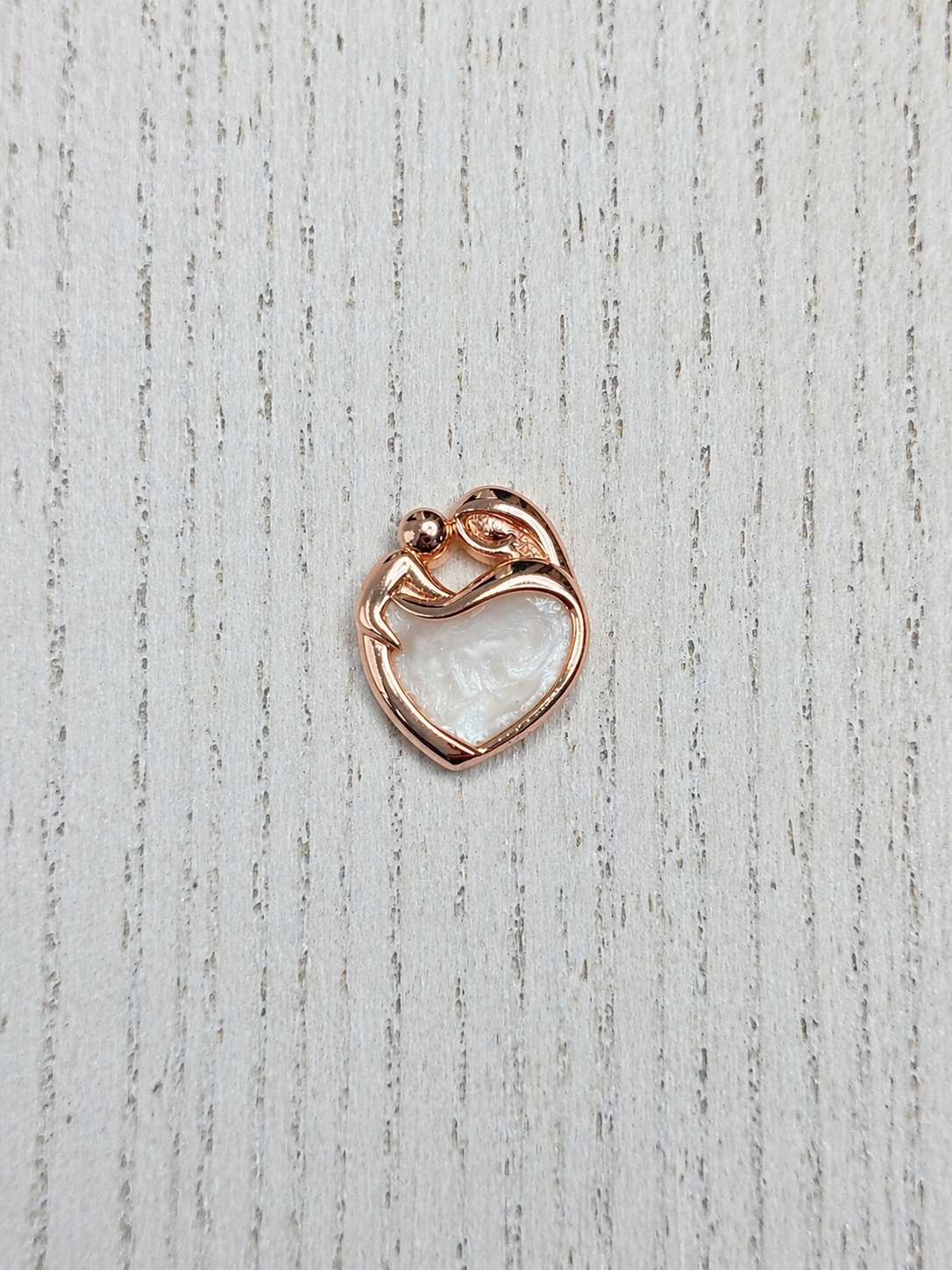 Pendentif Mère-Enfant en Or Rose, pierre perlée