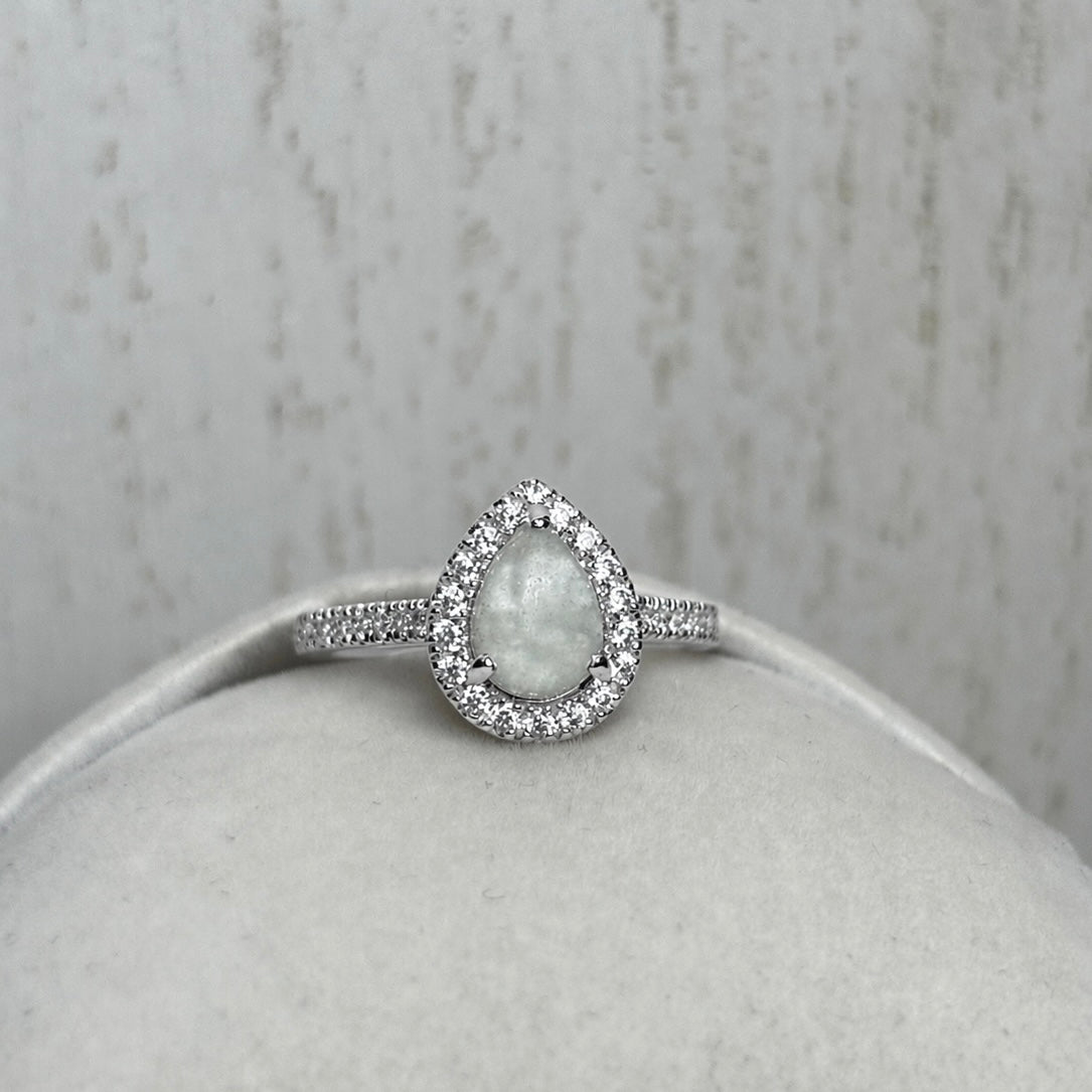 Bague Halo Argent, forme poire avec pierre perlée