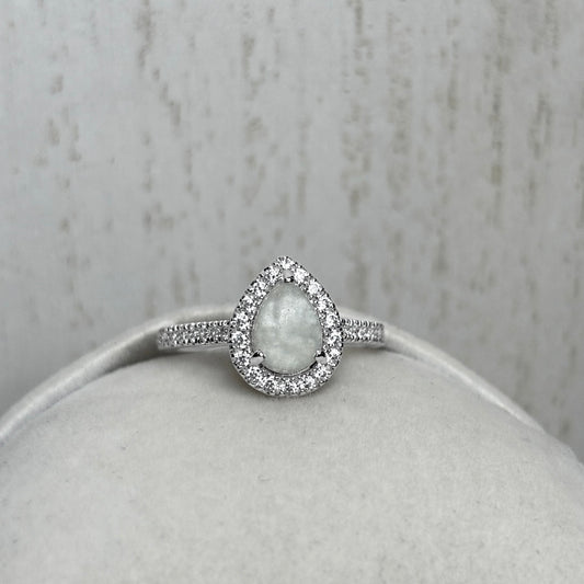 Bague Halo Or Blanc, forme poire avec pierre perlée