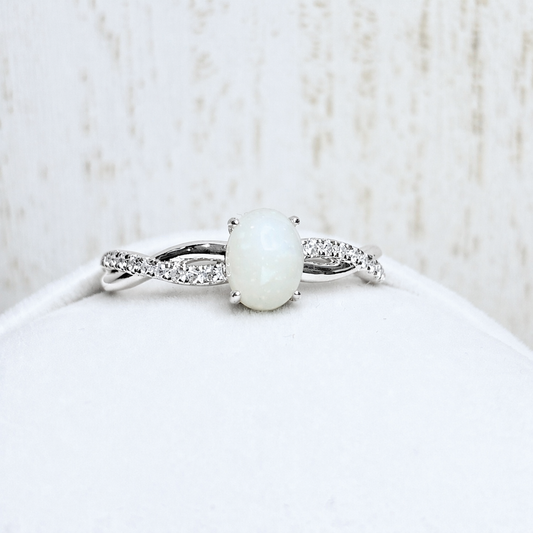 Infinity ring in White gold, natural stone