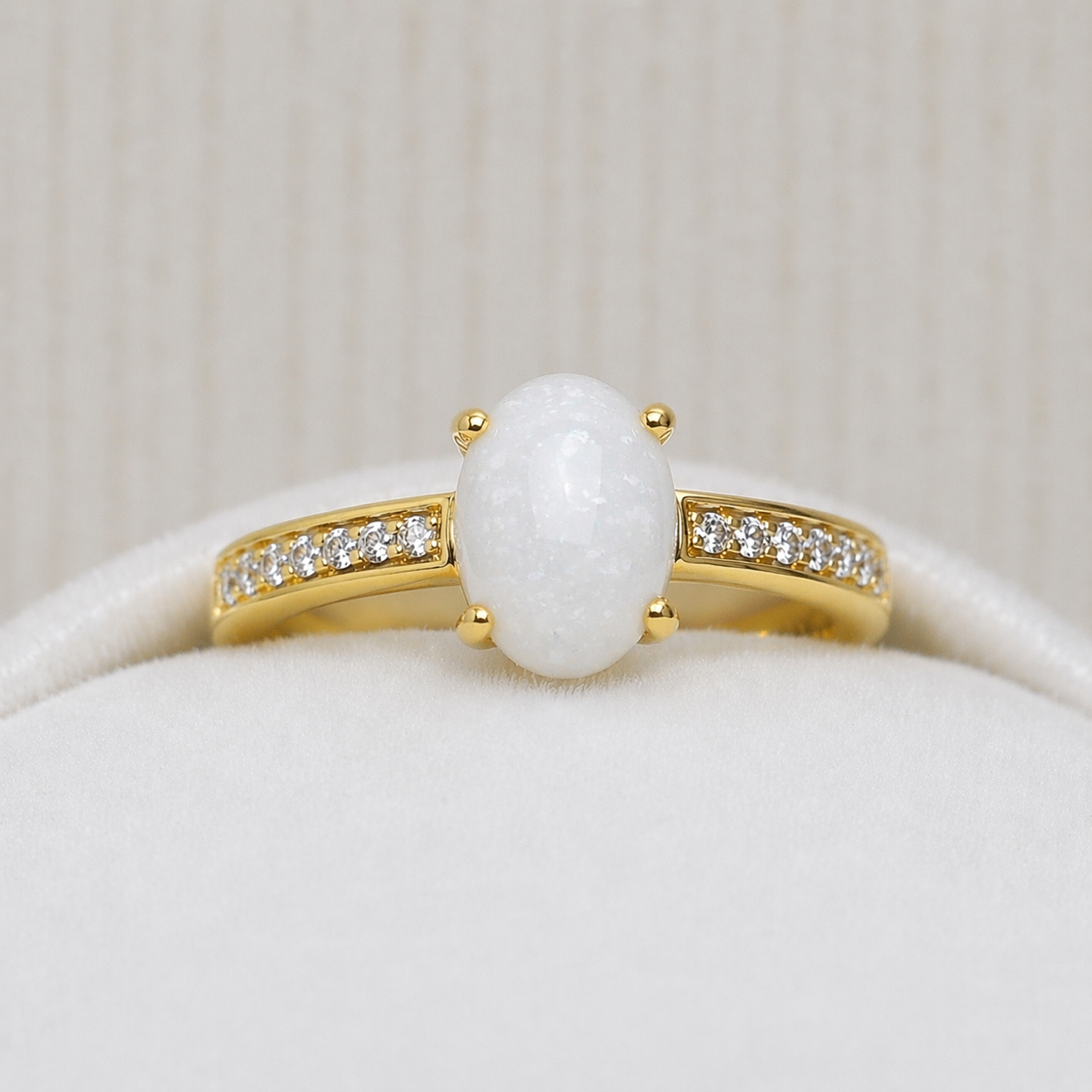 Bague Vela Or Jaune, pierre naturelle