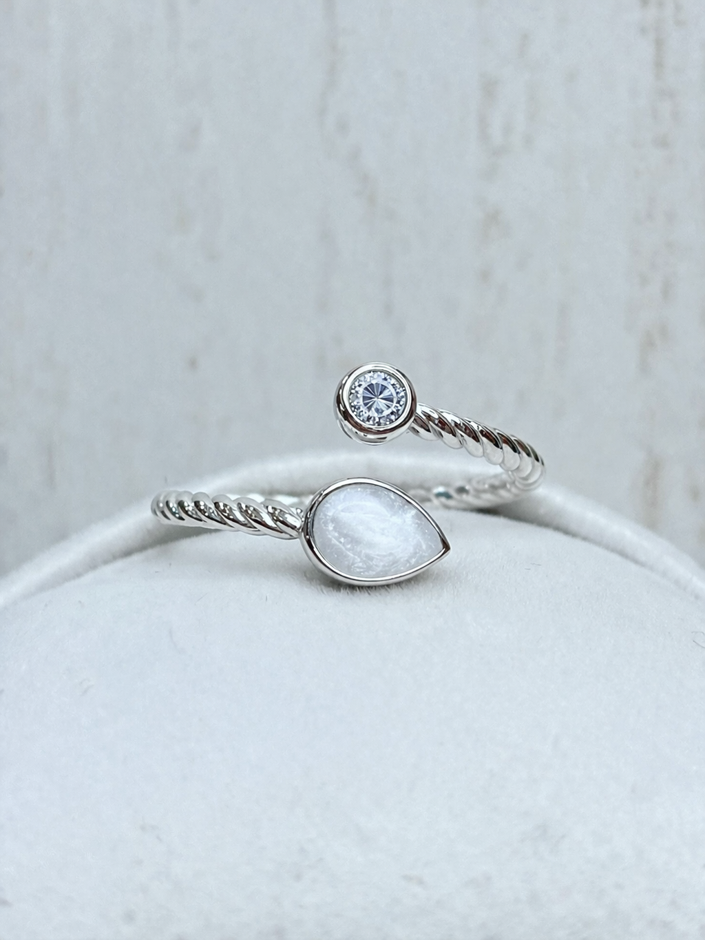 Bague Lyra Or Blanc, pierre perlée