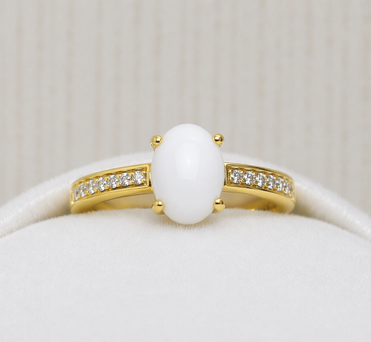 Bague Vela Or Jaune, pierre blanche