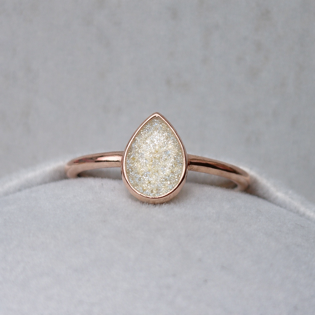 Hera Or Rose, pierre scintillante