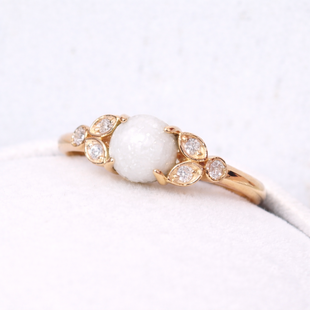 Ring Flower in Rose Gold with pearled stone