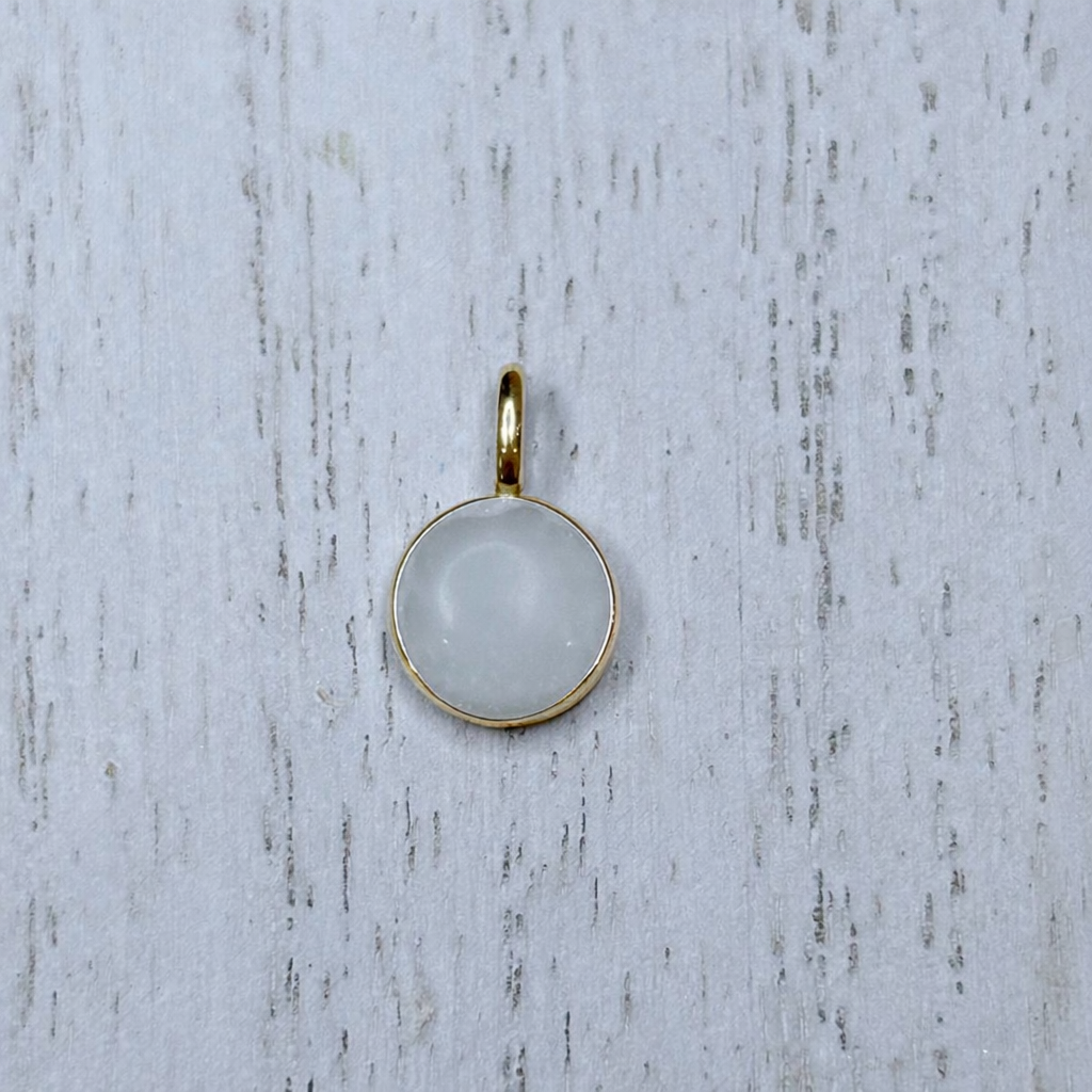 Petite Ourse Pendant in Yellow Gold with natural stone