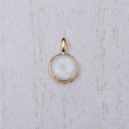 Petite Ourse Pendant in Rose Gold with pearled stone