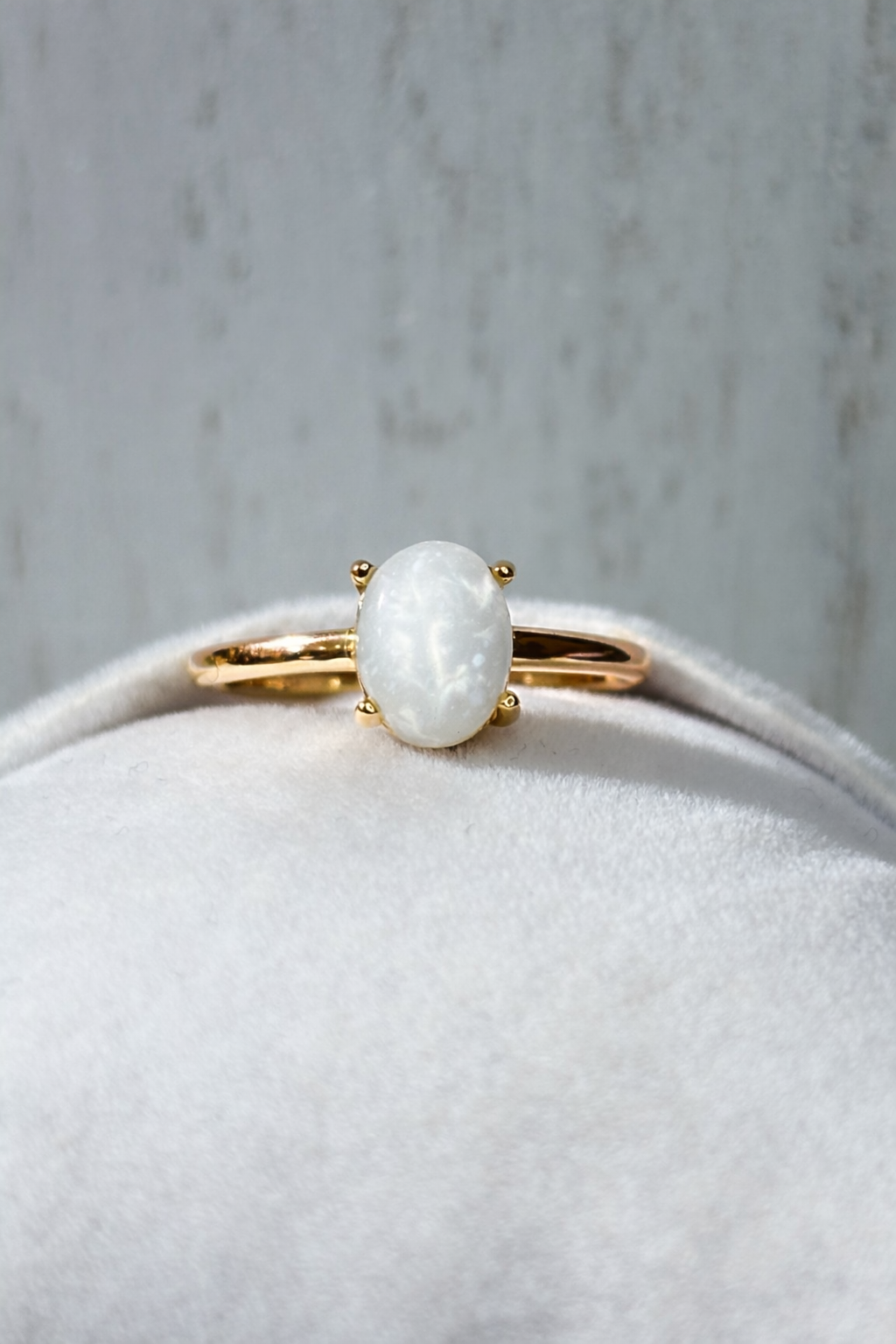 Gemma in Yellow Gold , pearled stone